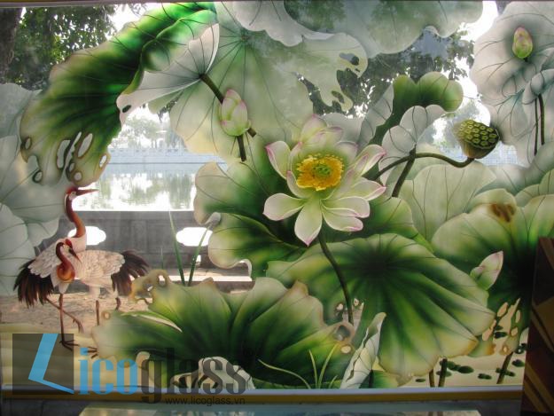 Lựa chọn tranh kính phòng khách đẹp và độc đáo